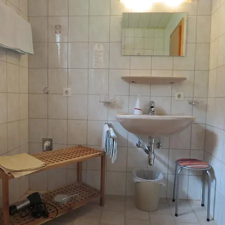 Гостьовий будинок Landhaus - Praxmarer Нойштіфт-ім-Штубайталь